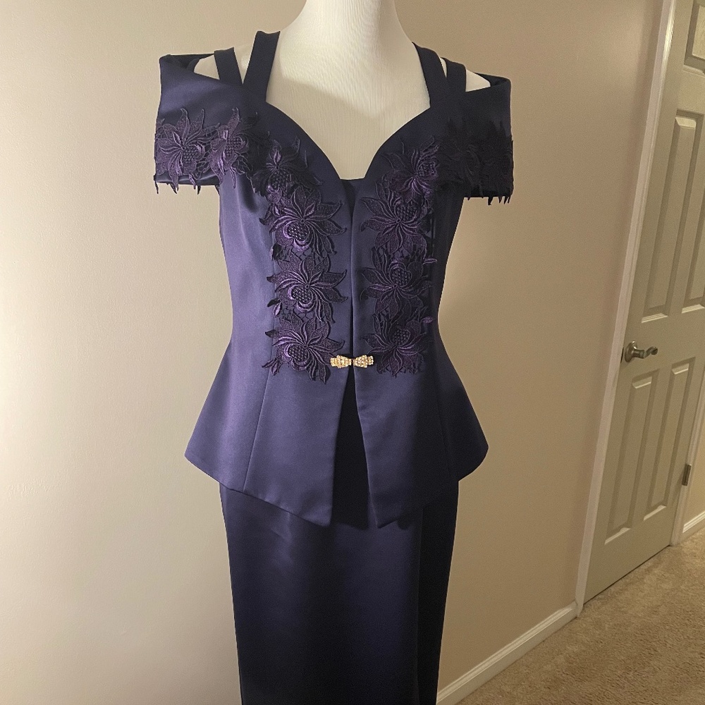 Cachet 2 piece gown